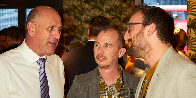 MacGroup_Event_April18-101.jpg 800x400