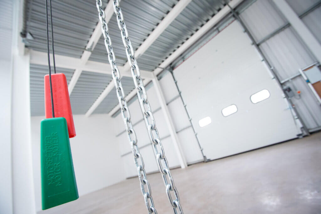 Cakemore Road Warehouse Shutter chains